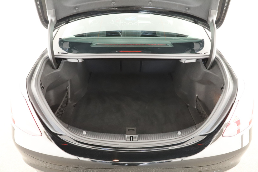 Mercedes-Benz C, 2019