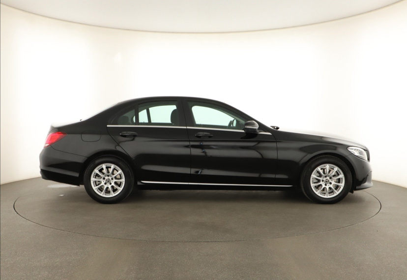Mercedes-Benz C, 2019