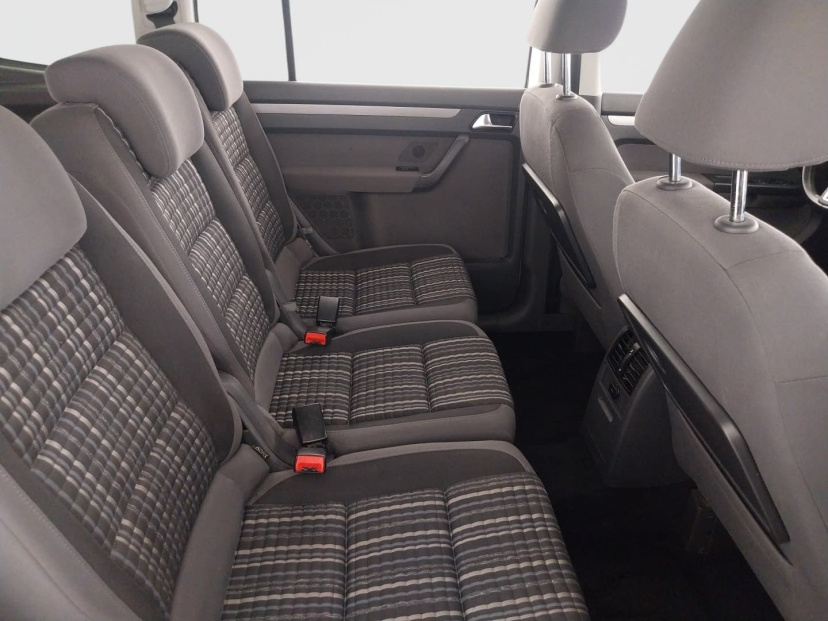 Volkswagen Touran, 2011