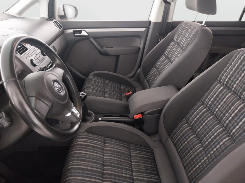 Volkswagen Touran, 2011