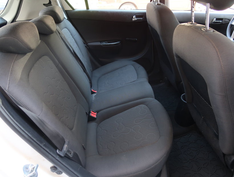 Hyundai i20, 2011