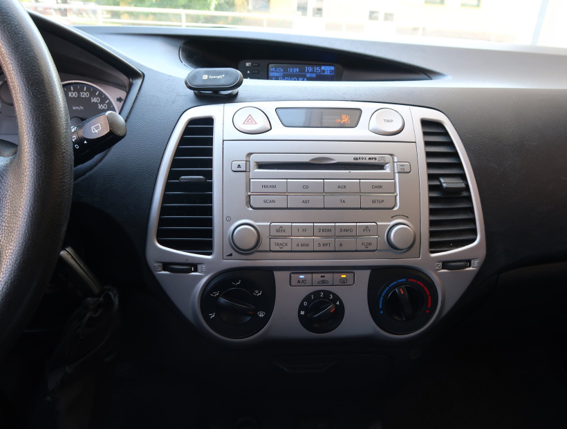 Hyundai i20, 2011