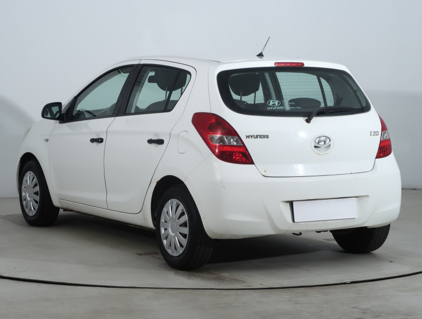 Hyundai i20, 2011