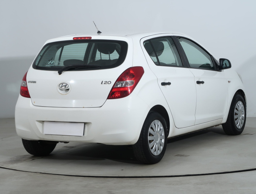 Hyundai i20, 2011