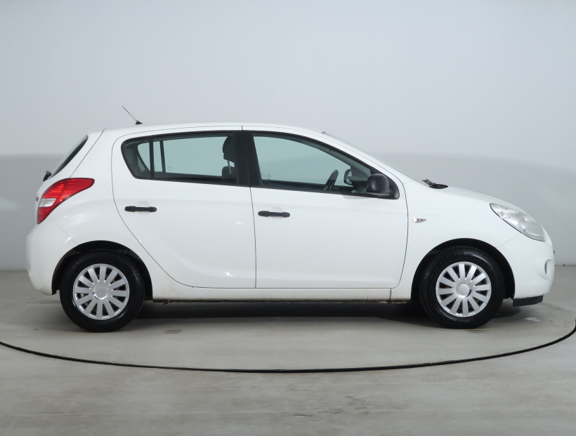 Hyundai i20, 2011