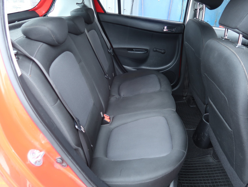 Hyundai i20, 2013