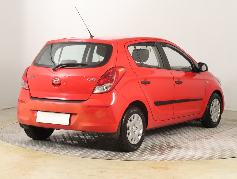 Hyundai i20, 2013