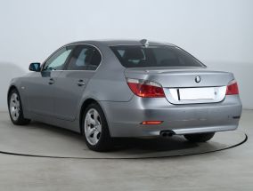 BMW 5 - 2004