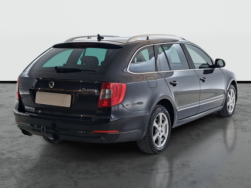 Škoda Superb, 2012