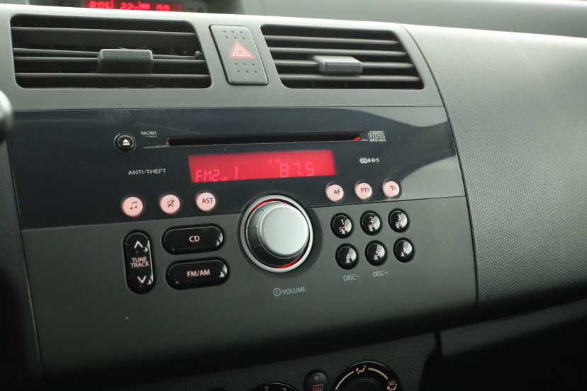 Suzuki Swift, 2010