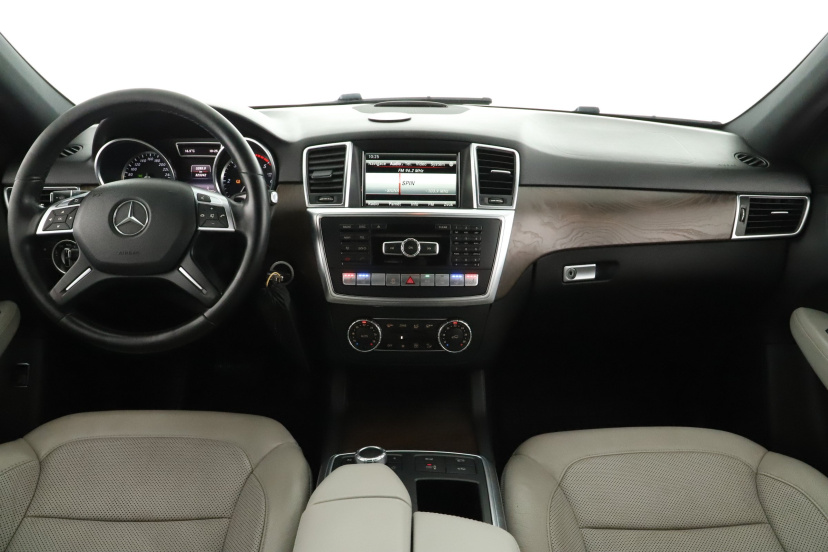 Mercedes-Benz ML, 2014