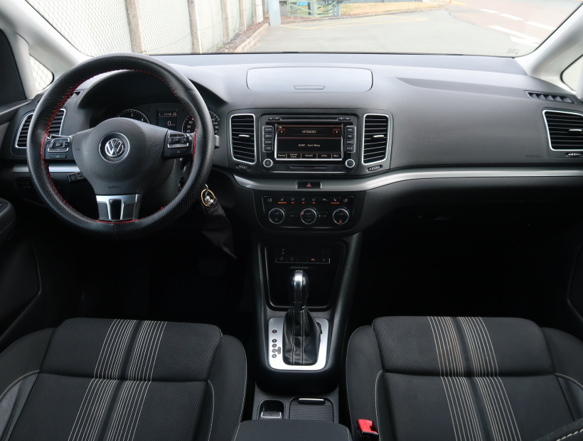 Volkswagen Sharan, 2013