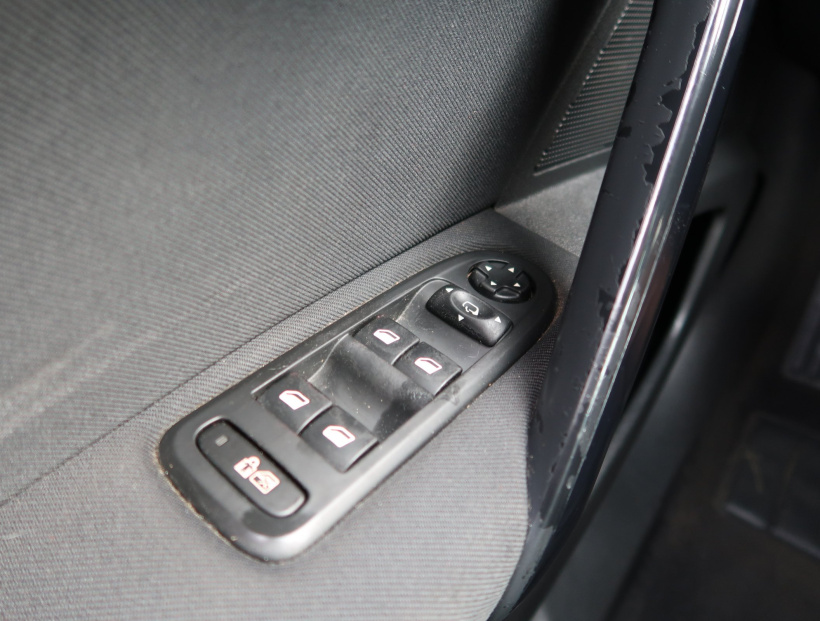 Peugeot 508, 2011