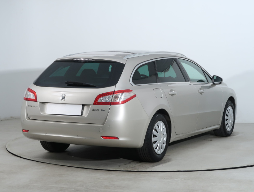 Peugeot 508, 2011