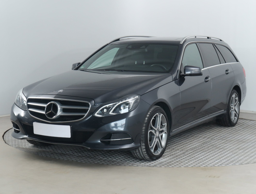 Mercedes-Benz E, 2013
