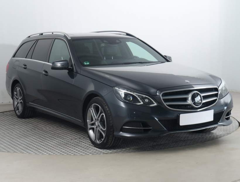 Mercedes-Benz E, 2013