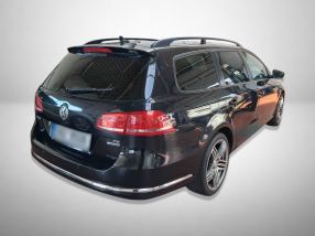 Volkswagen Passat - 2011