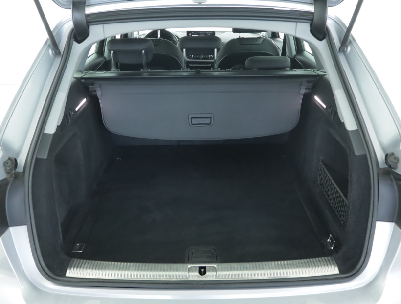 Audi A4, 2021