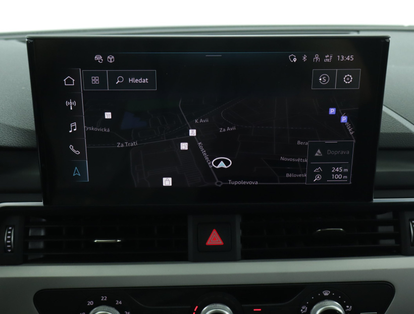 Audi A4, 2021