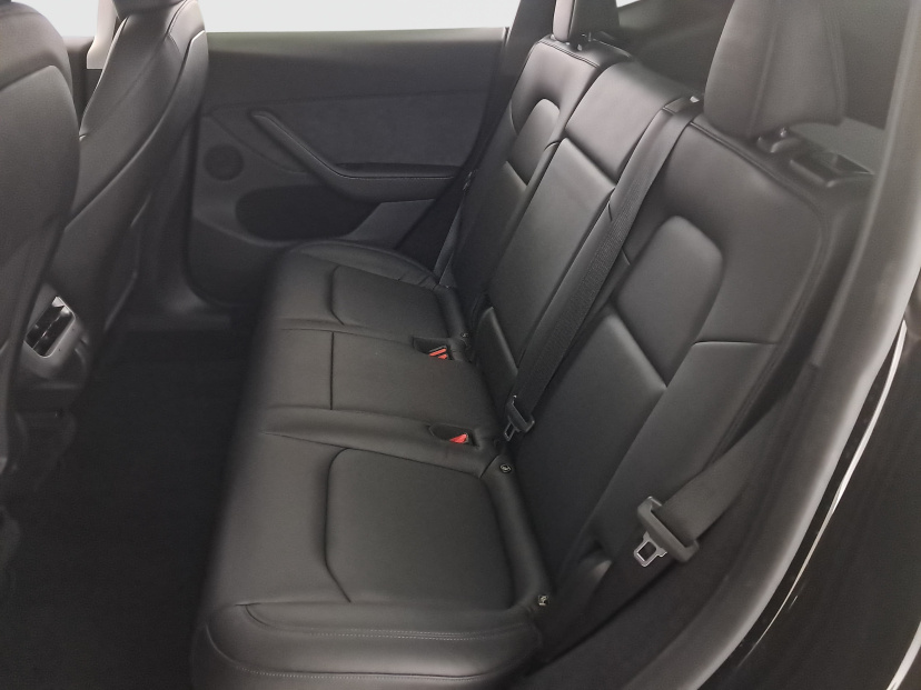 Tesla Model Y, 2023
