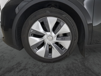 Tesla Model Y - 2023