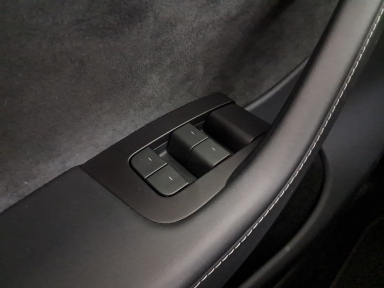 Tesla Model Y - 2023