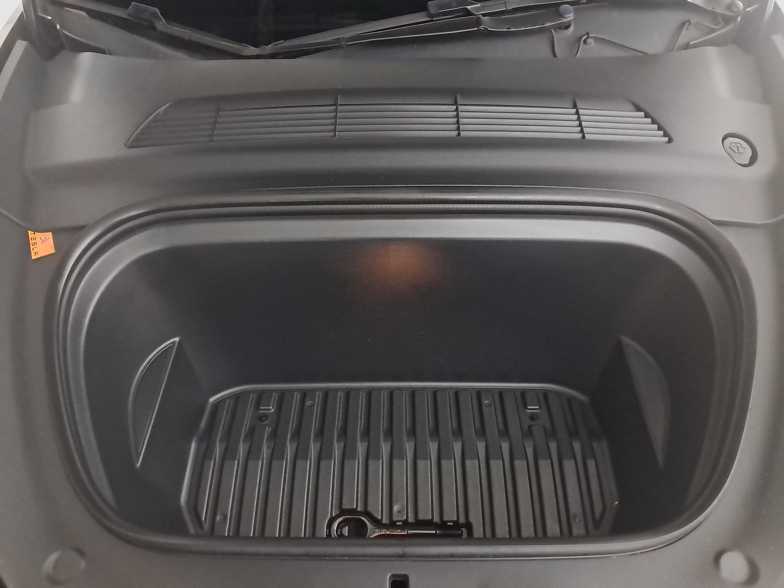 Tesla Model Y - 2023