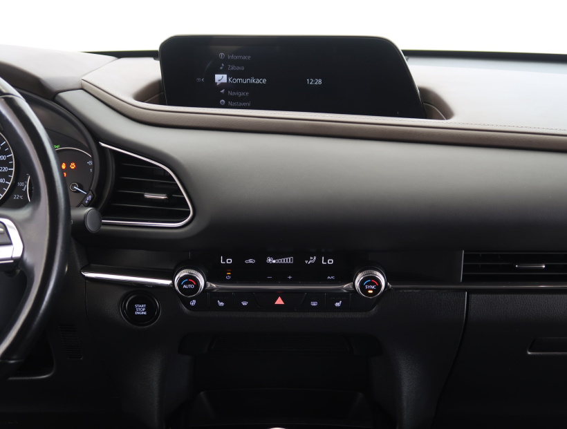Mazda CX-30, 2022