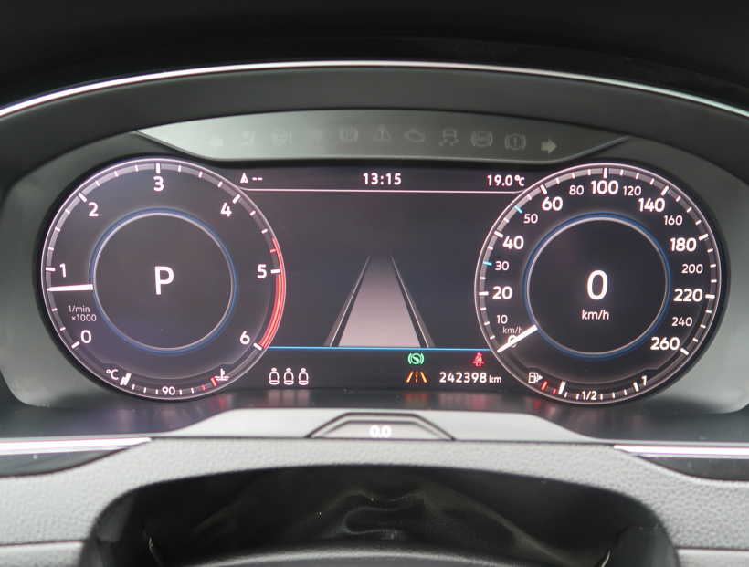 Volkswagen Passat, 2018
