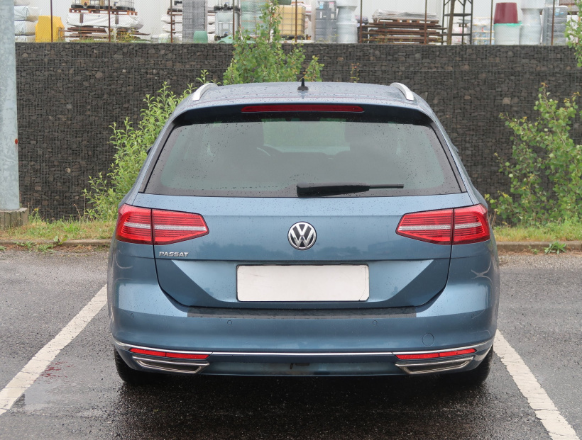 Volkswagen Passat, 2018