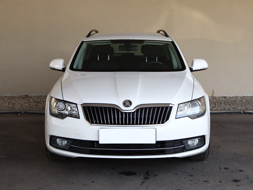Škoda Superb, 2014