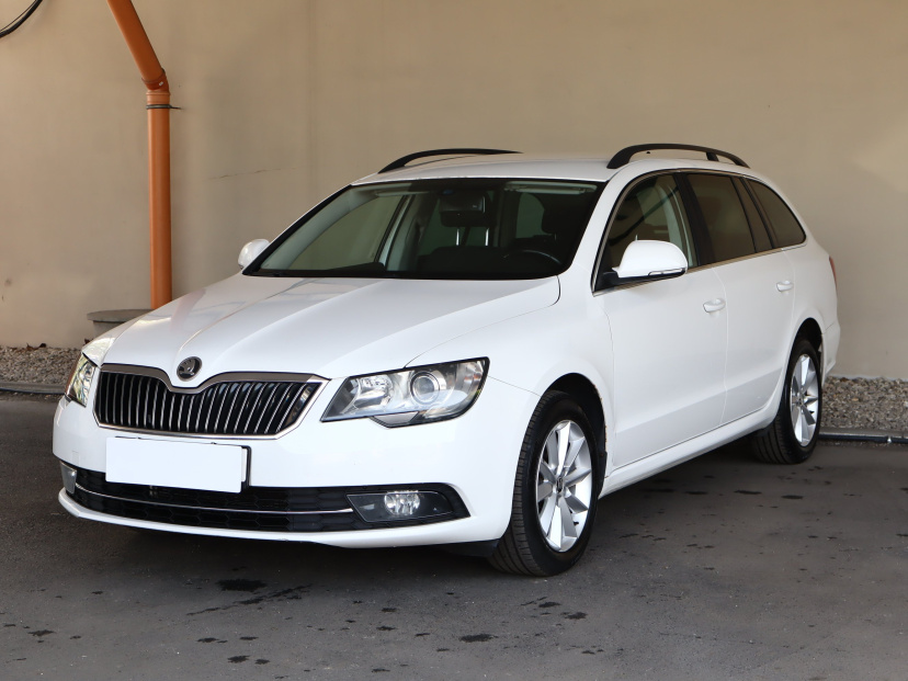 Škoda Superb, 2014