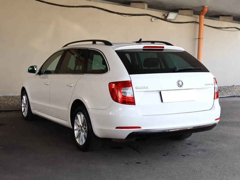 Škoda Superb, 2014