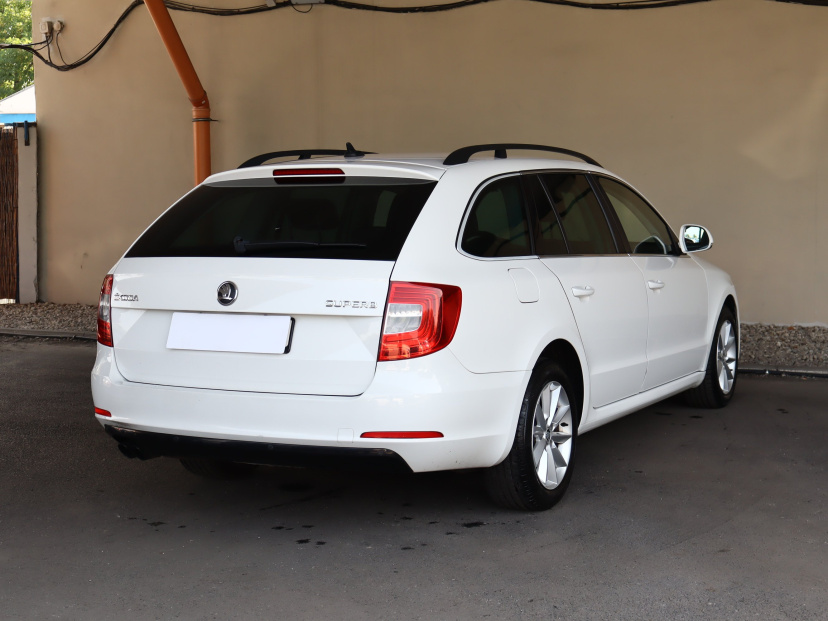 Škoda Superb, 2014