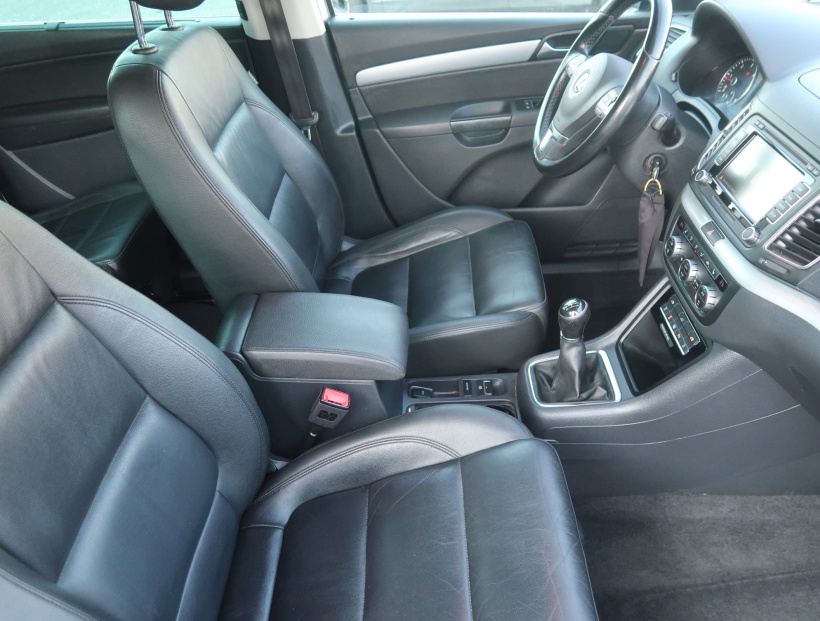 Volkswagen Sharan, 2015
