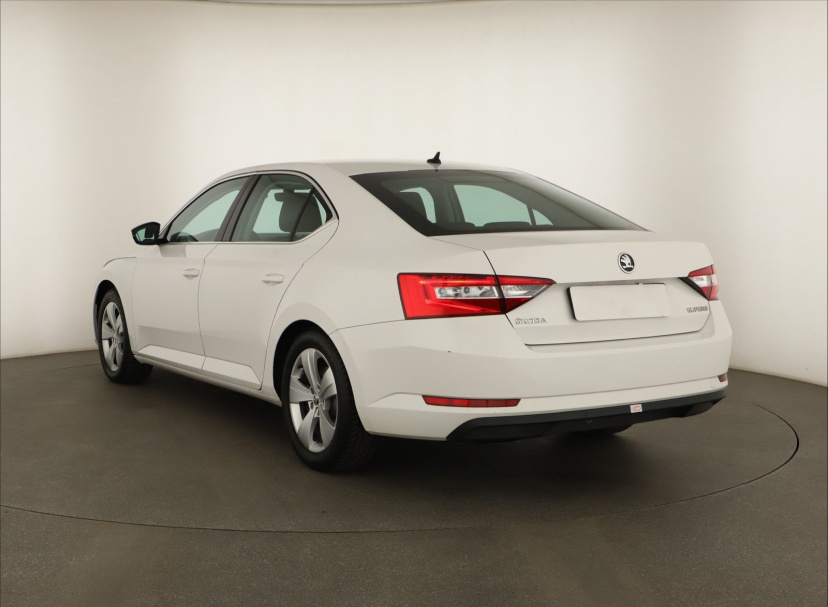 Škoda Superb, 2017