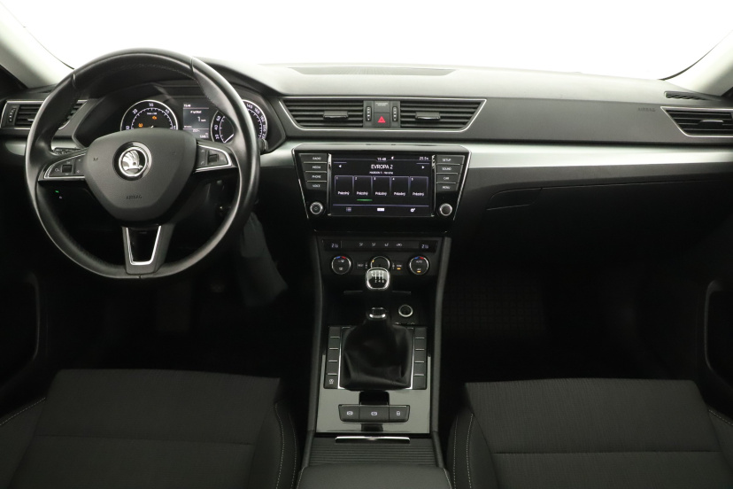 Škoda Superb, 2017