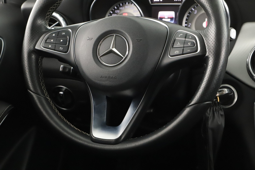 Mercedes-Benz GLA, 2016