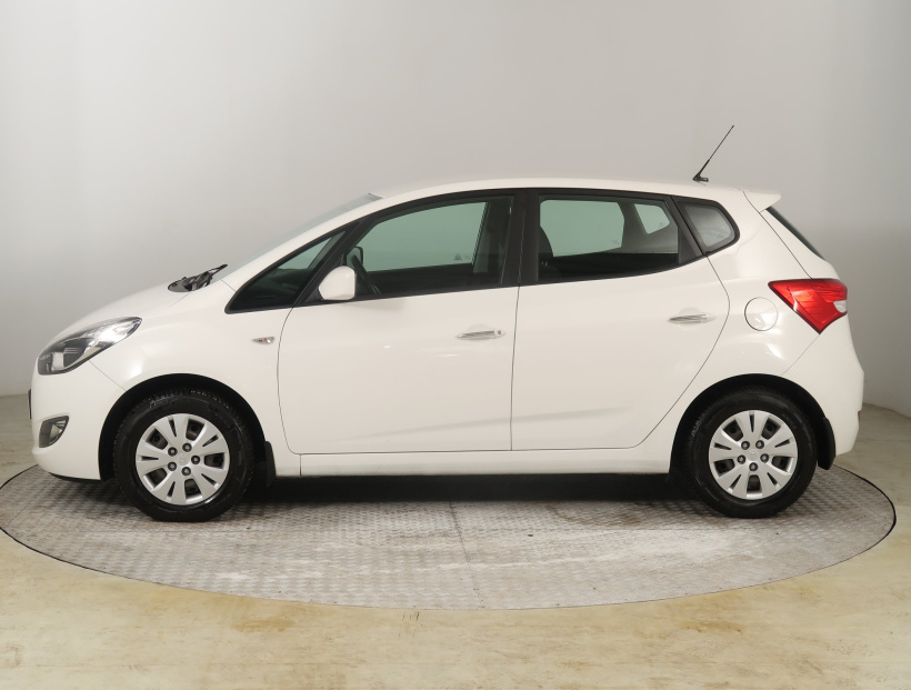 Hyundai ix20, 2013
