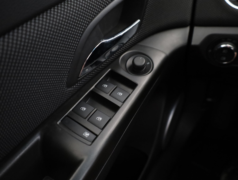 Chevrolet Cruze, 2012