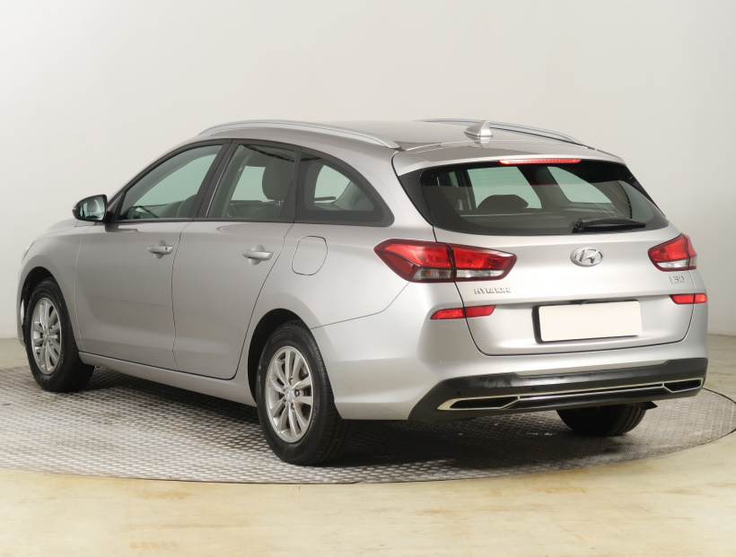 Hyundai i30, 2021