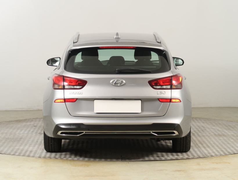 Hyundai i30, 2021