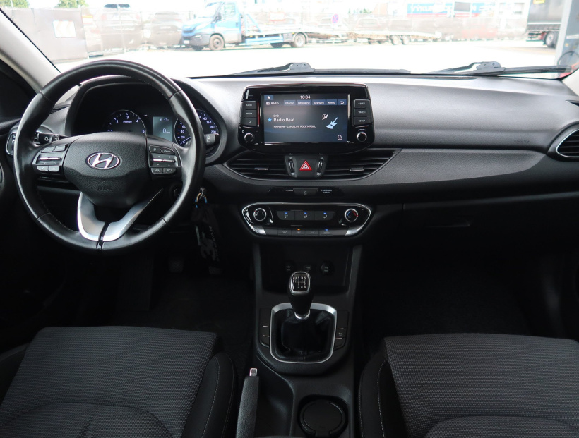 Hyundai i30, 2021