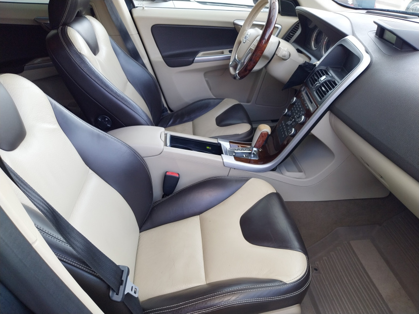 Volvo XC60, 2010