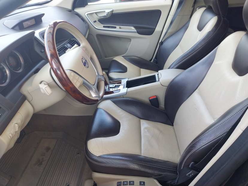 Volvo XC60, 2010