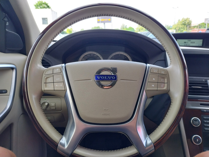 Volvo XC60, 2010