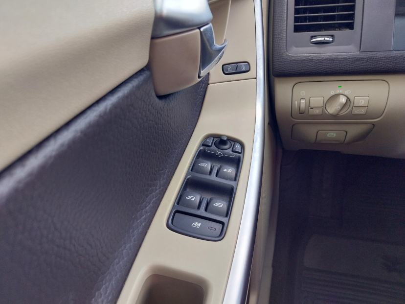 Volvo XC60, 2010