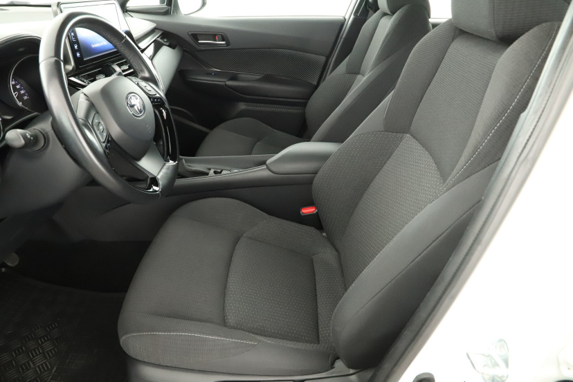 Toyota C-HR, 2019