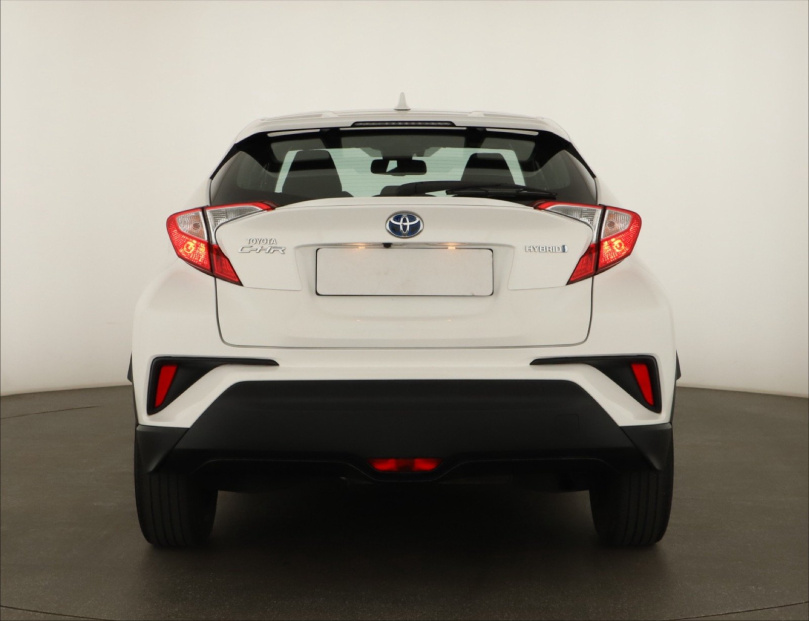 Toyota C-HR, 2019