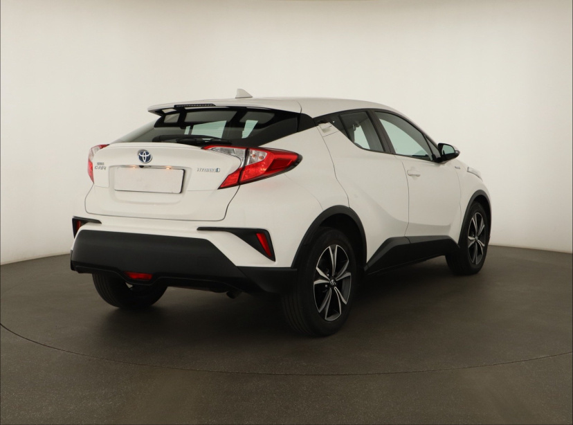 Toyota C-HR, 2019